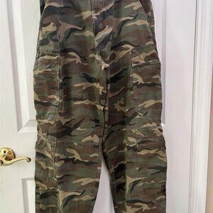 Aeropostale Women's Camouflage Joggers